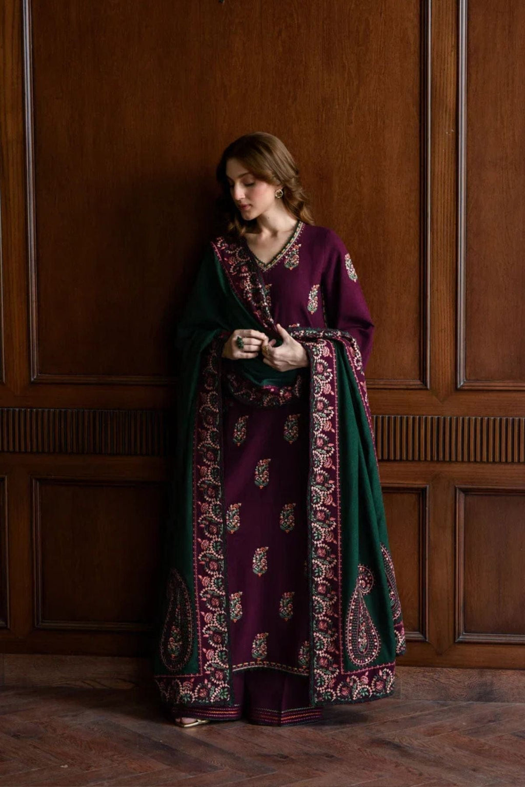 Elayna Zaib -ZF 050 - Luxury Lawn 3PC Chikenkari Heavy Embroidered Suit |  Summer Luxe '26