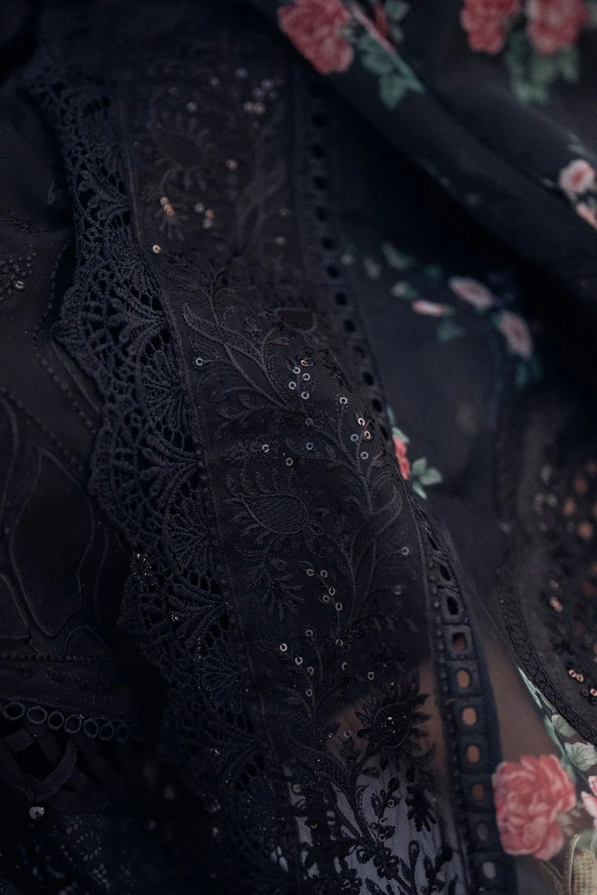Nureh - Luxury Lawn 3PC Chikenkari Heavy Embroidered Suit | ZF-063 Unstitched Summer Luxe '26