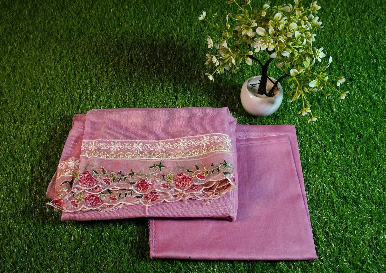 Amal - Luxury Lawn 3PC Chikenkari Heavy Embroidered Suit | ZF-080  Summer Luxe '26
