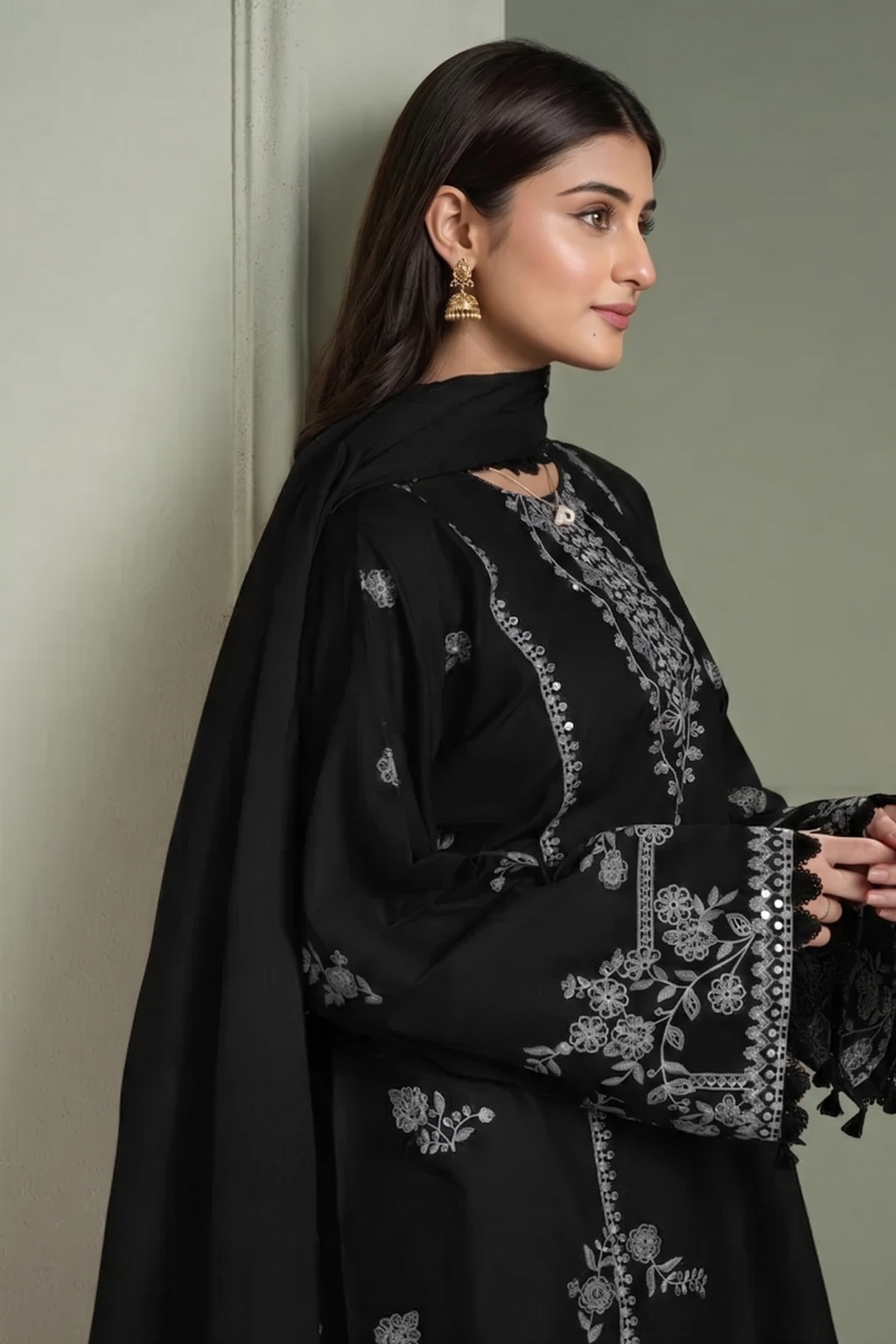 Ushna - Lawn 3PC Chikenkari Heavy Embroidered Suit | Unstitched Summer Luxe '26