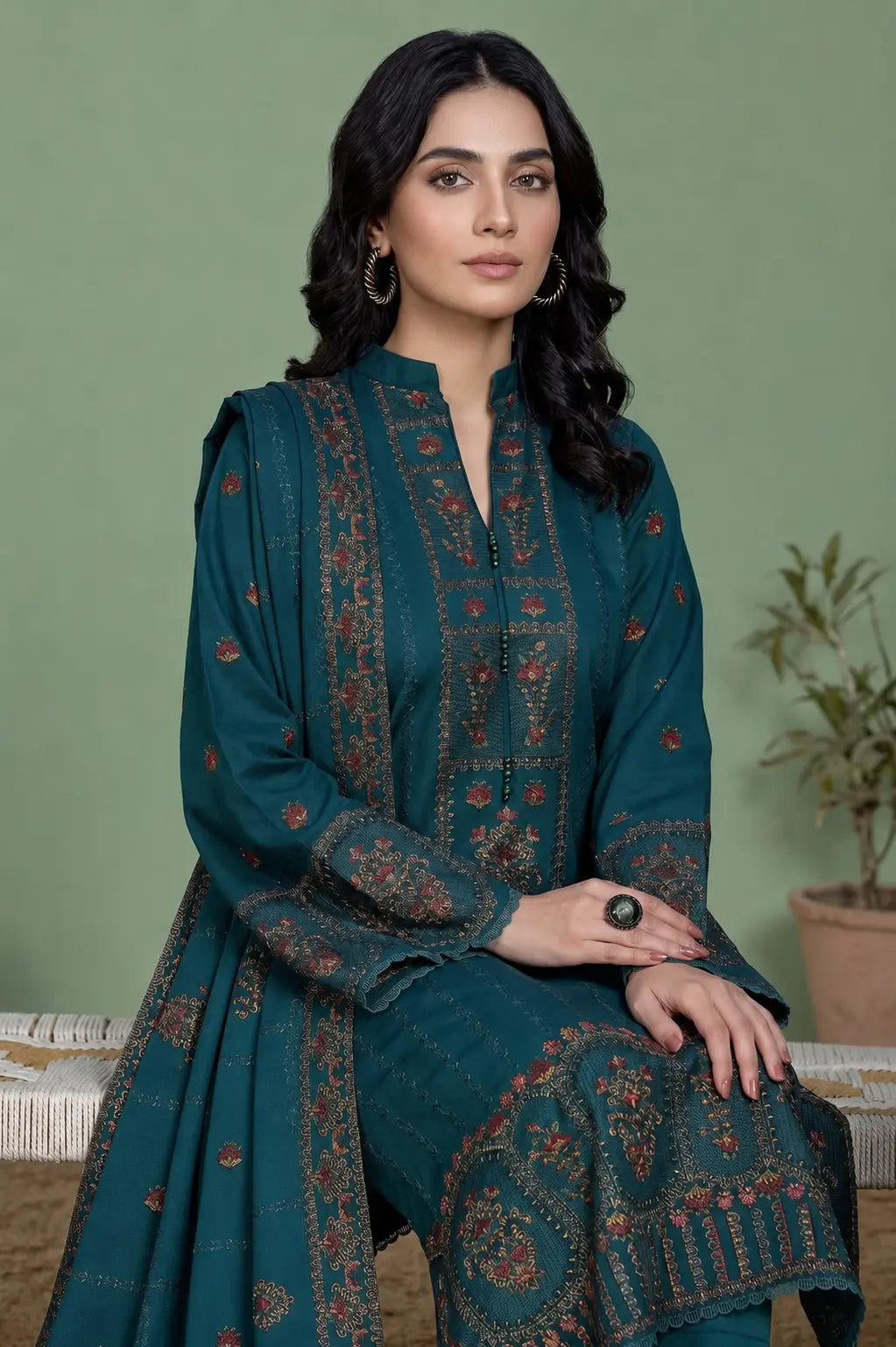 Alishba - Luxury Lawn 3PC Chikenkari Heavy Embroidered Suit | ZF-095 Summer Luxe '26