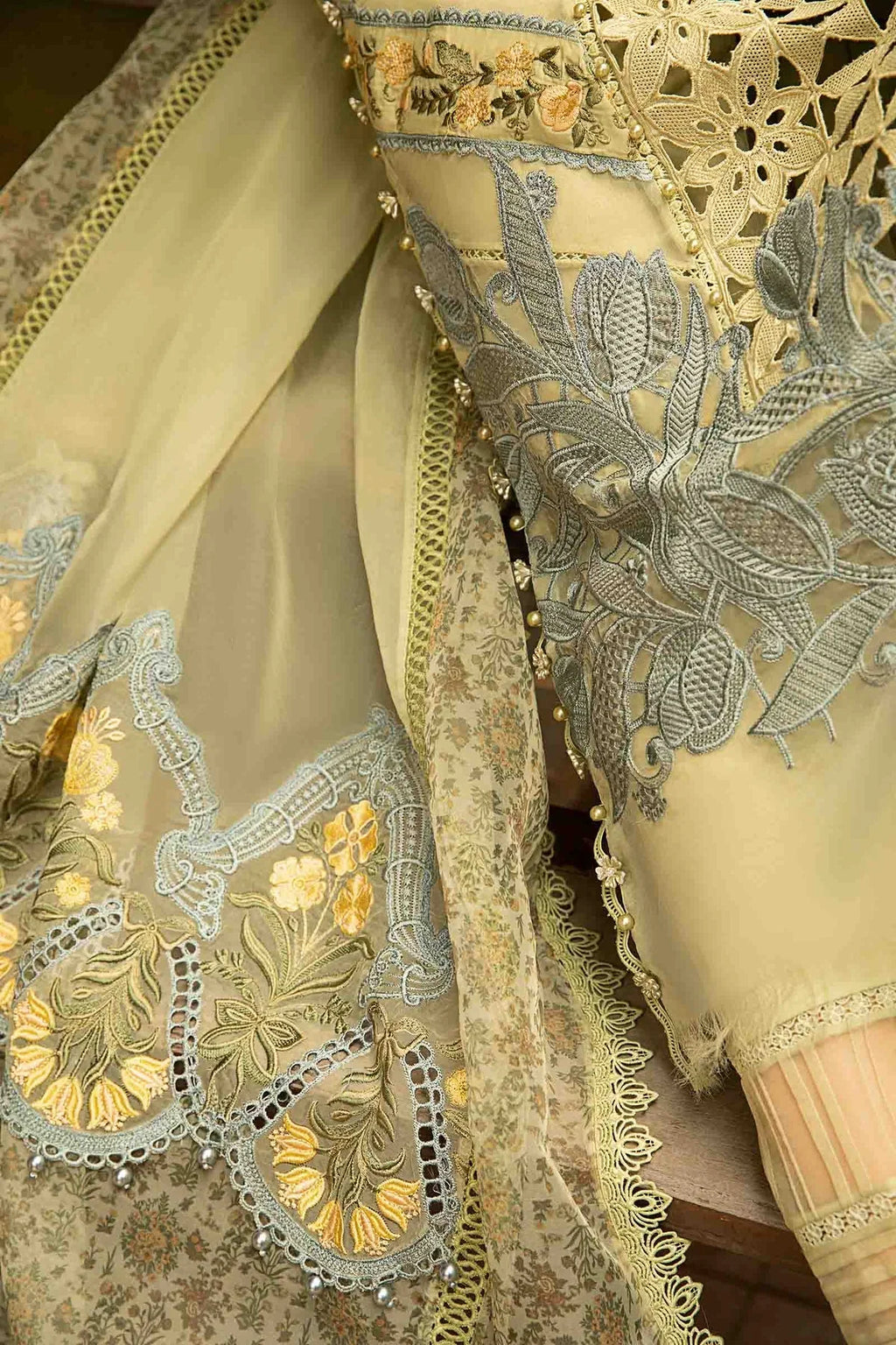 Ceren - Luxury Viscose 3PC Chikenkari Heavy Embroidered Suit | EA-W- 131  Luxe '26
