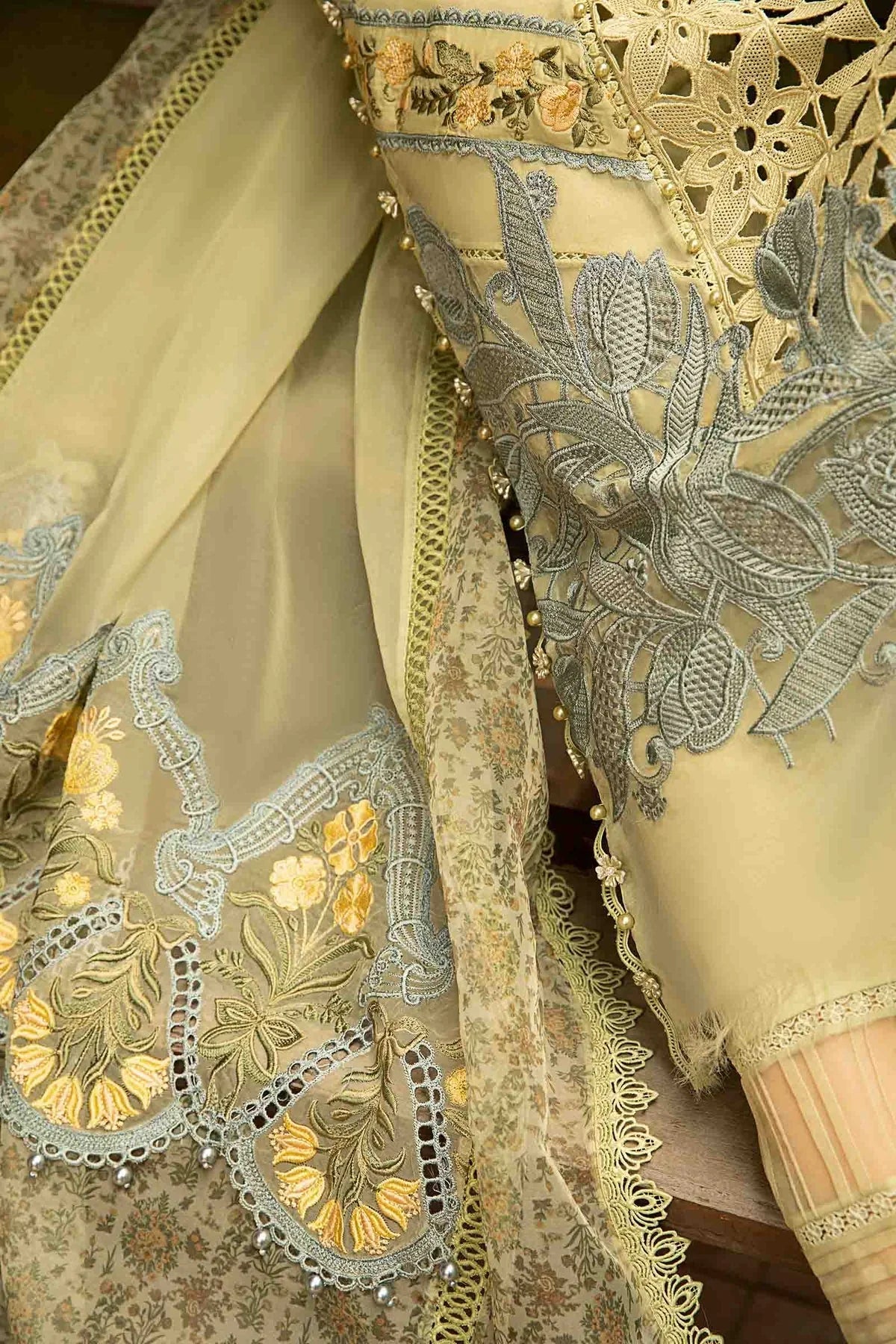Ceren - Luxury Viscose 3PC Chikenkari Heavy Embroidered Suit | EA-W- 131  Luxe '26