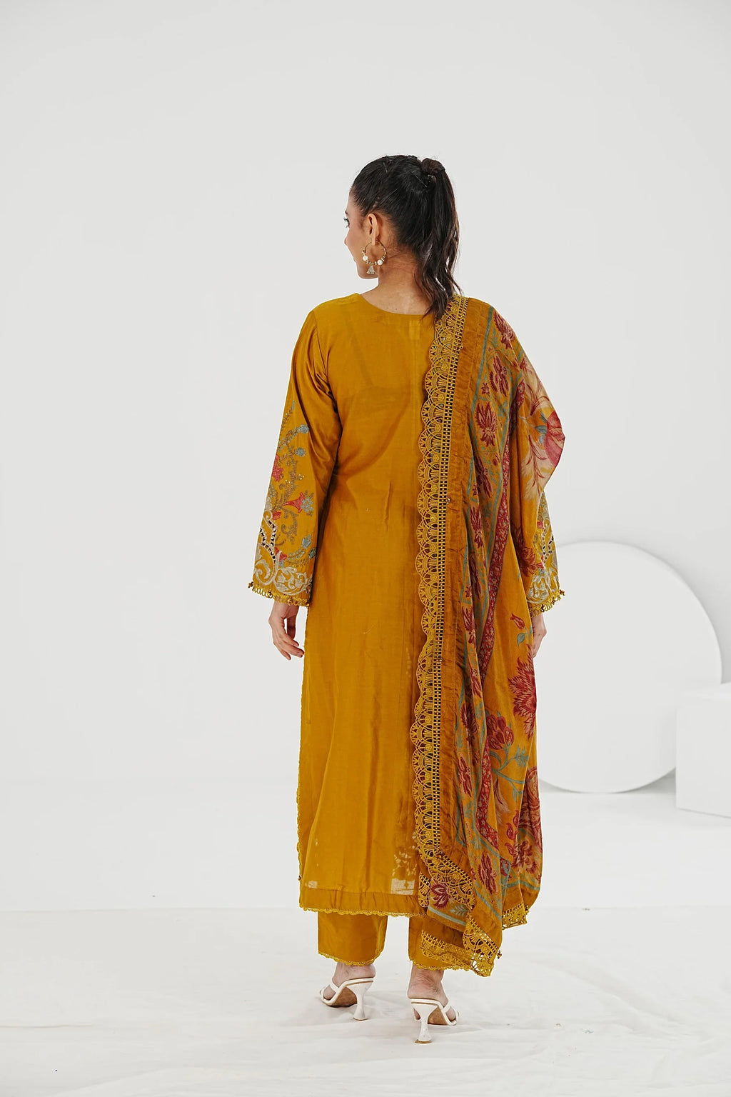 Parvaneh - Luxury Dhanak 3PC Chikenkari Heavy Embroidered Suit | EA-W- 127  Luxe '26