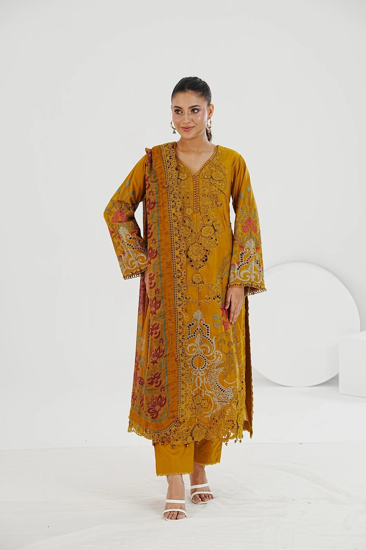 Parvaneh - Luxury Dhanak 3PC Chikenkari Heavy Embroidered Suit | EA-W- 127  Luxe '26