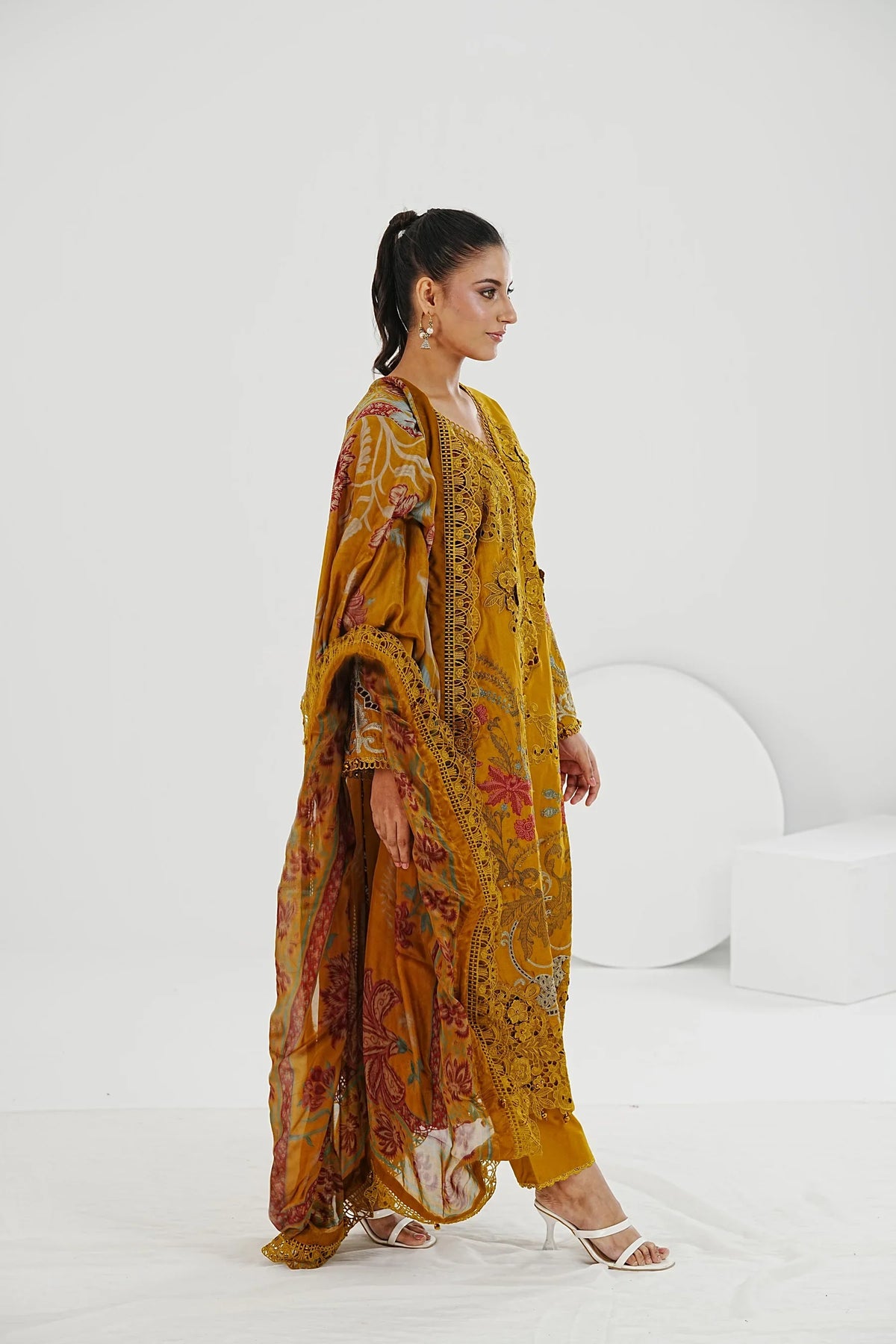 Parvaneh - Luxury Dhanak 3PC Chikenkari Heavy Embroidered Suit | EA-W- 127  Luxe '26