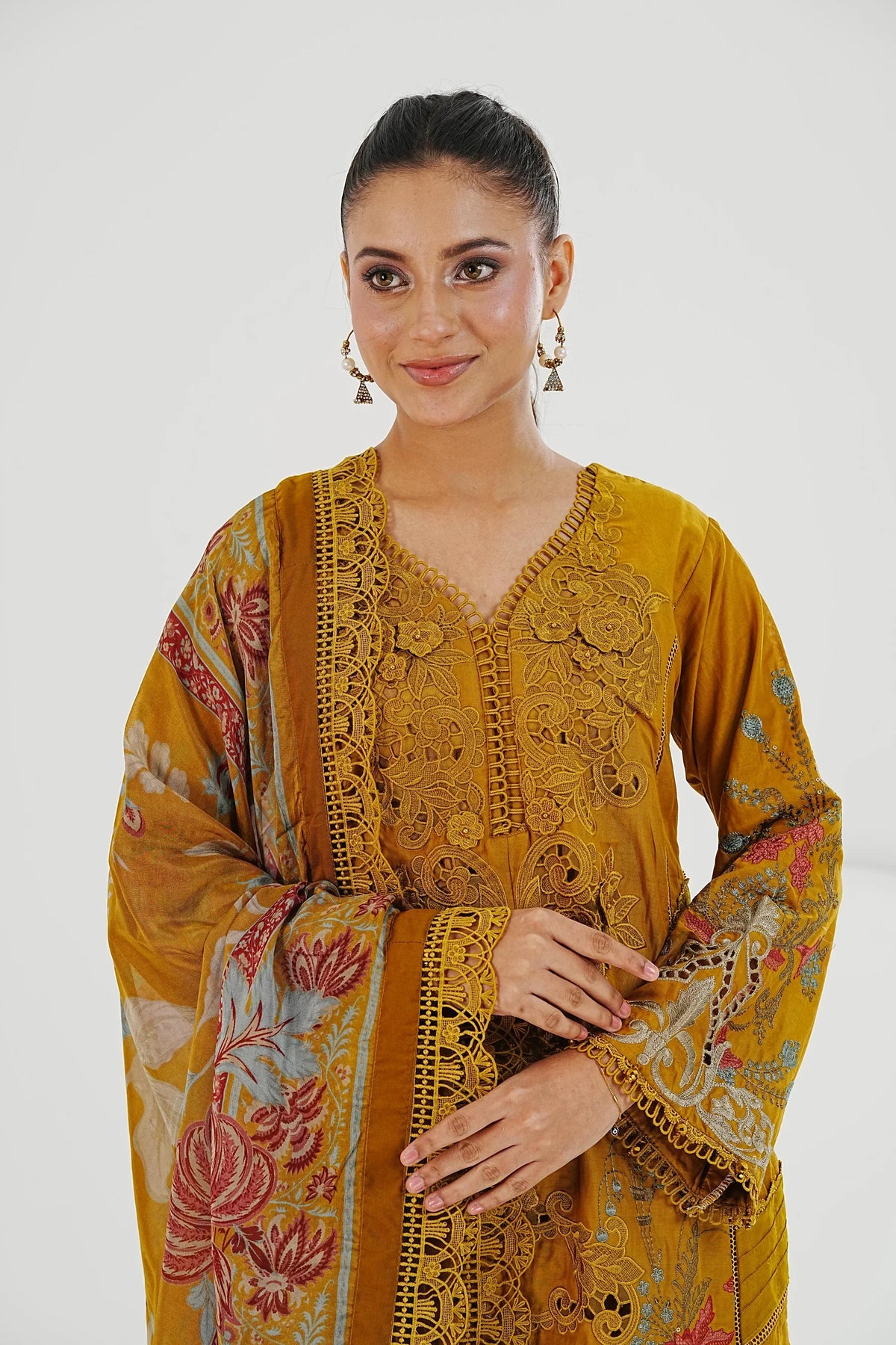 Parvaneh - Luxury Dhanak 3PC Chikenkari Heavy Embroidered Suit | EA-W- 127  Luxe '26