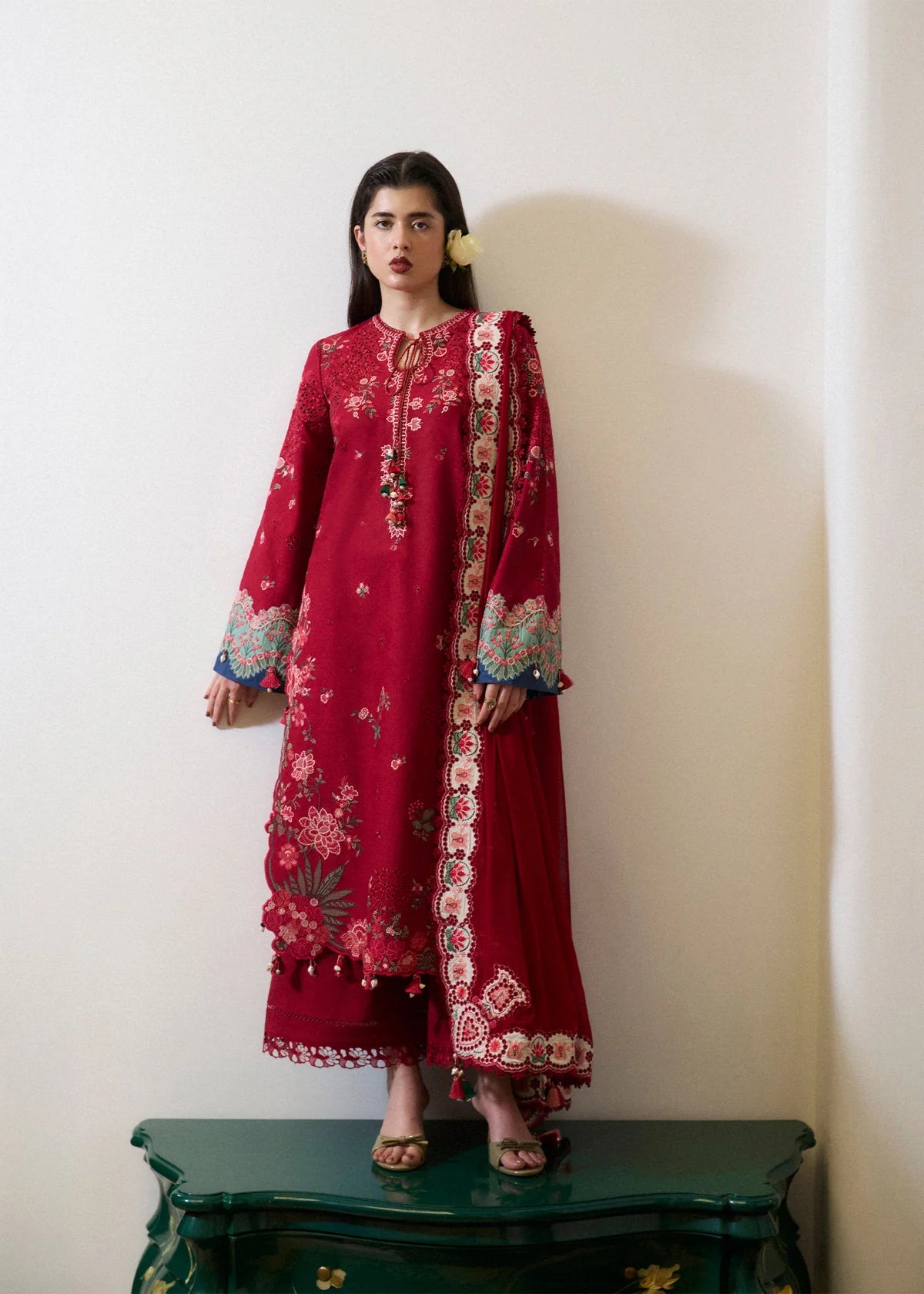 Gul e Rukh - Luxury 3PC Chikenkari Heavy Embroidered Suit | EA- 108  Luxe '26