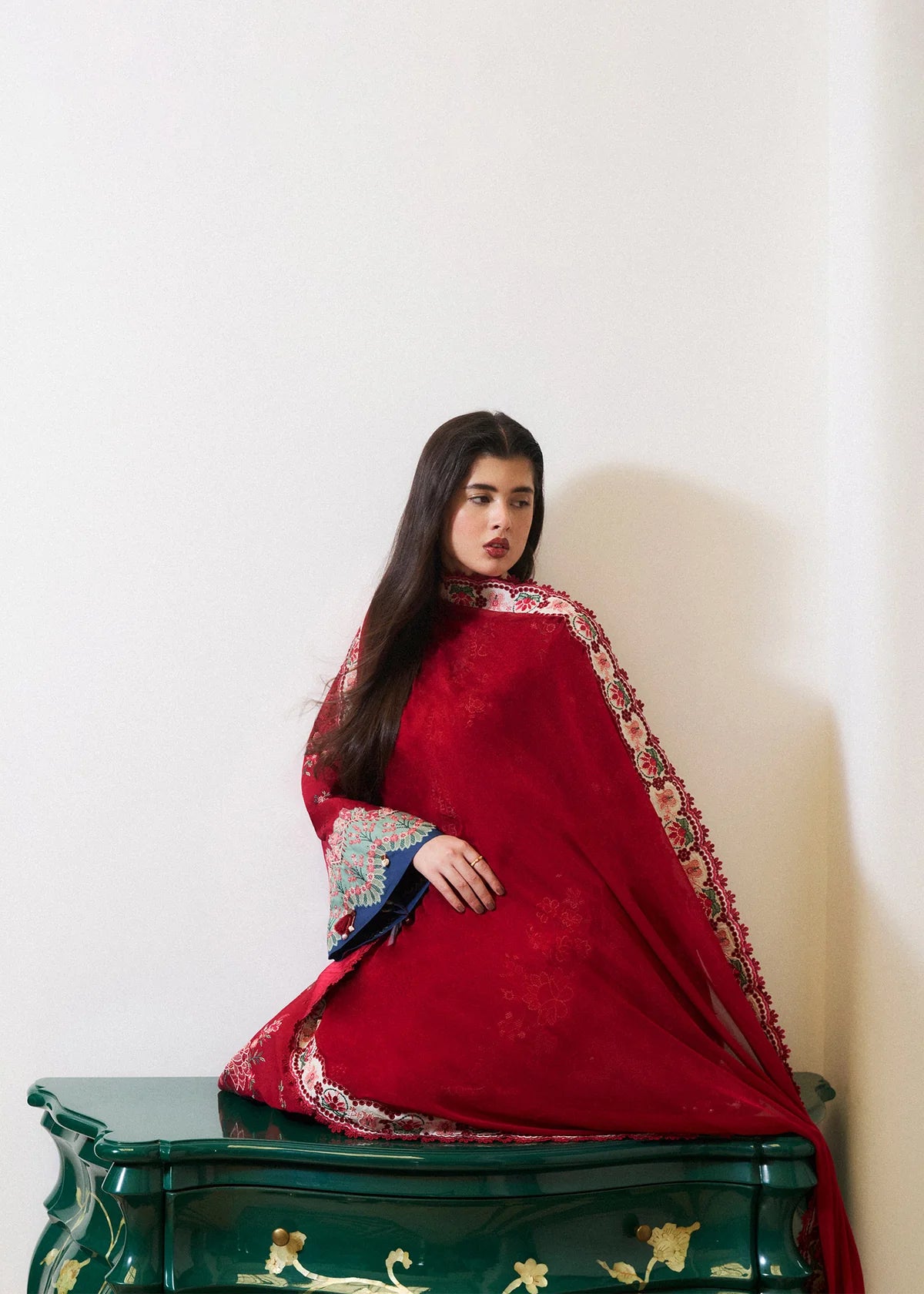 Gul e Rukh - Luxury 3PC Chikenkari Heavy Embroidered Suit | EA- 108  Luxe '26