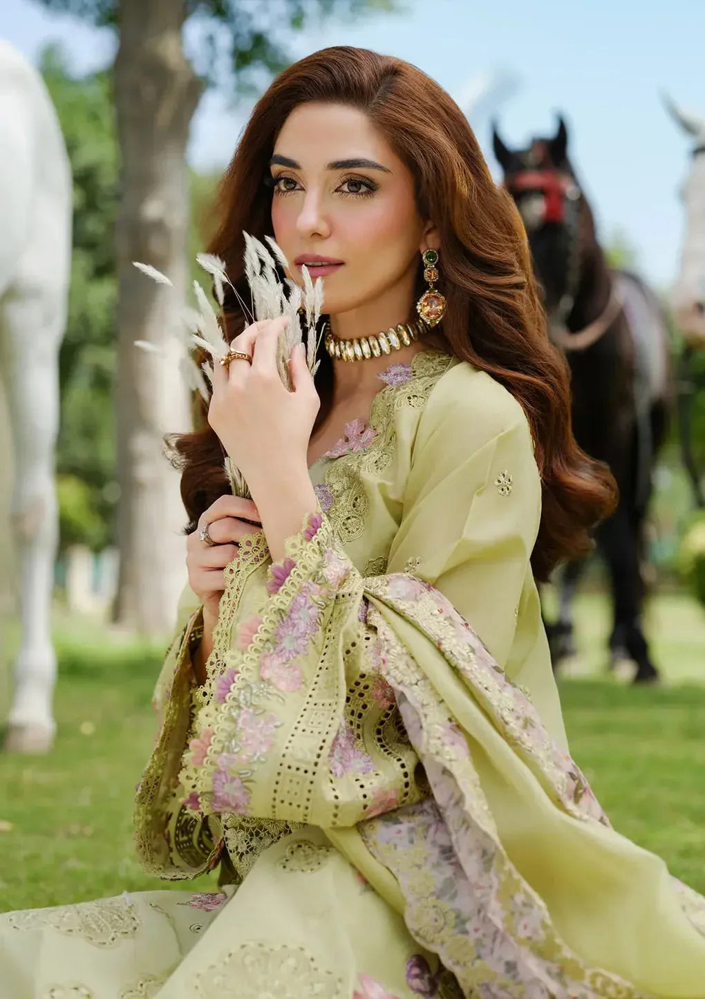 Rangzaar - Luxury Lawn 3PC Chikenkari Heavy Embroidered Suit | Zf-01 Unstitched Summer Luxe '26