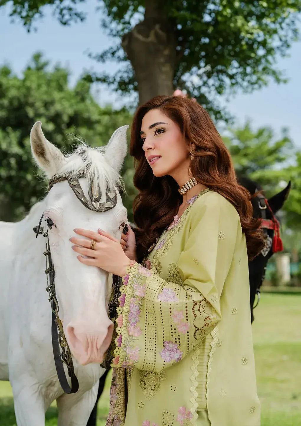 Rangzaar - Luxury Lawn 3PC Chikenkari Heavy Embroidered Suit | Zf-01 Unstitched Summer Luxe '26