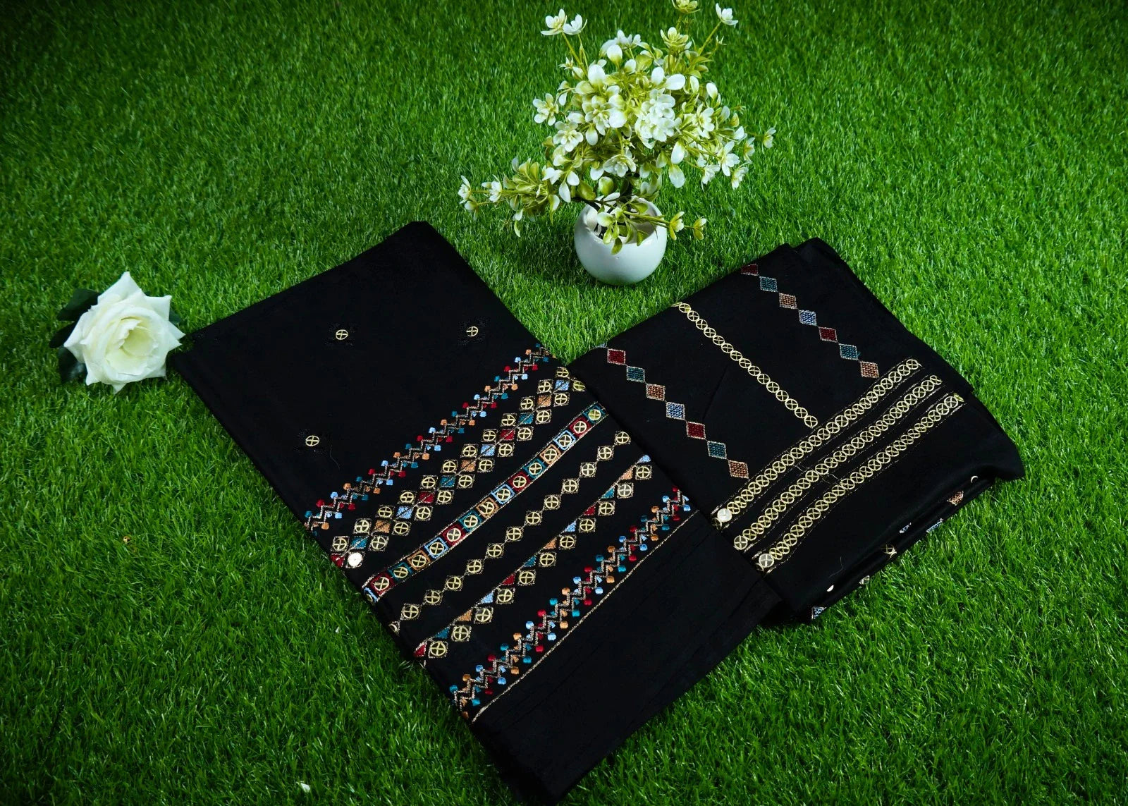 Nida -ZF 048 - Luxury Lawn 3PC Chikenkari Heavy Embroidered Suit | Unstitched Summer Luxe '26