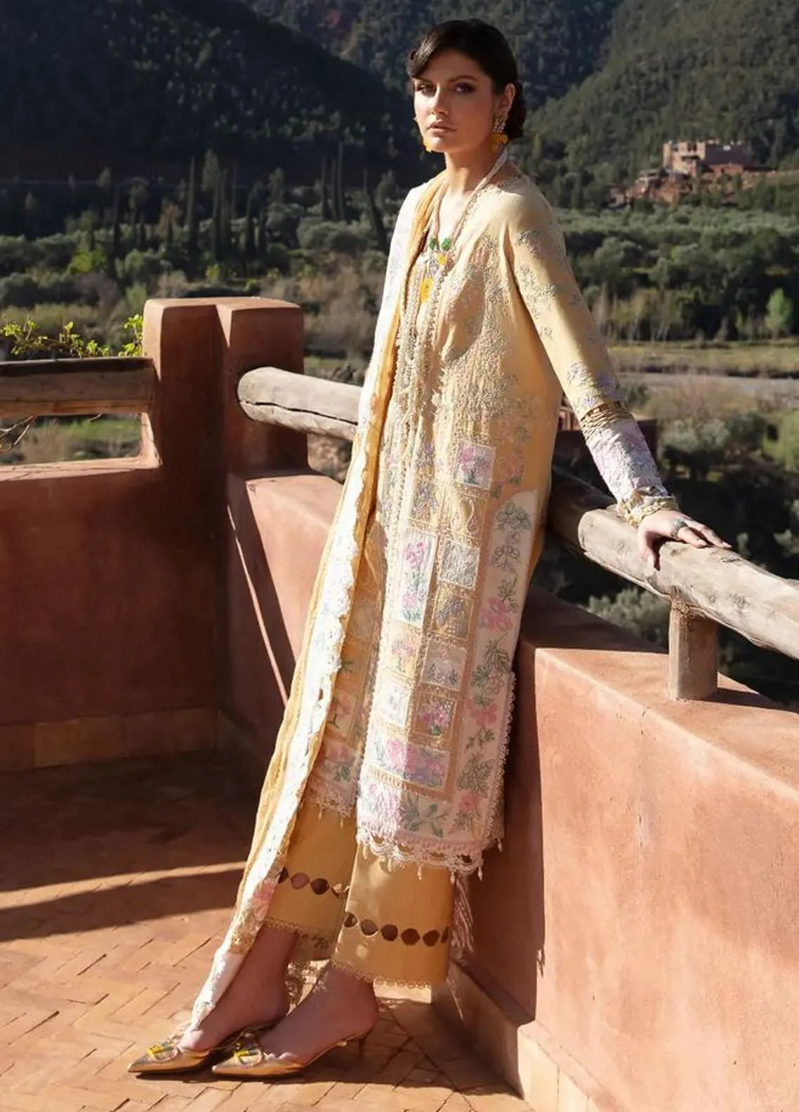 Darya - Luxury Lawn 3PC Chikenkari Heavy Embroidered Suit | ZF-075 Unstitched Summer Luxe '26
