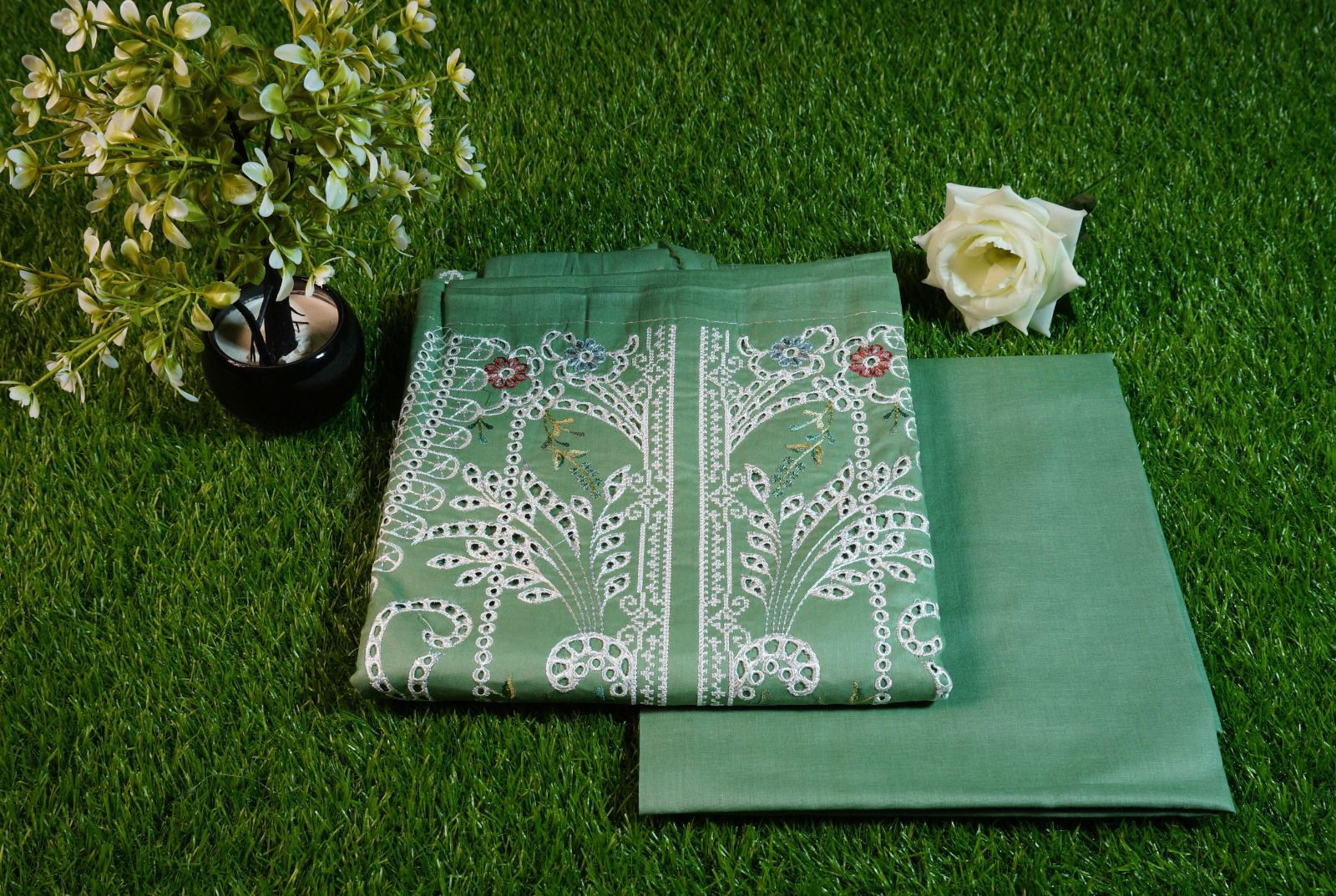 Dalia - Luxury Lawn 3PC Chikenkari Heavy Embroidered Suit | ZF-073 Unstitched Summer Luxe '26