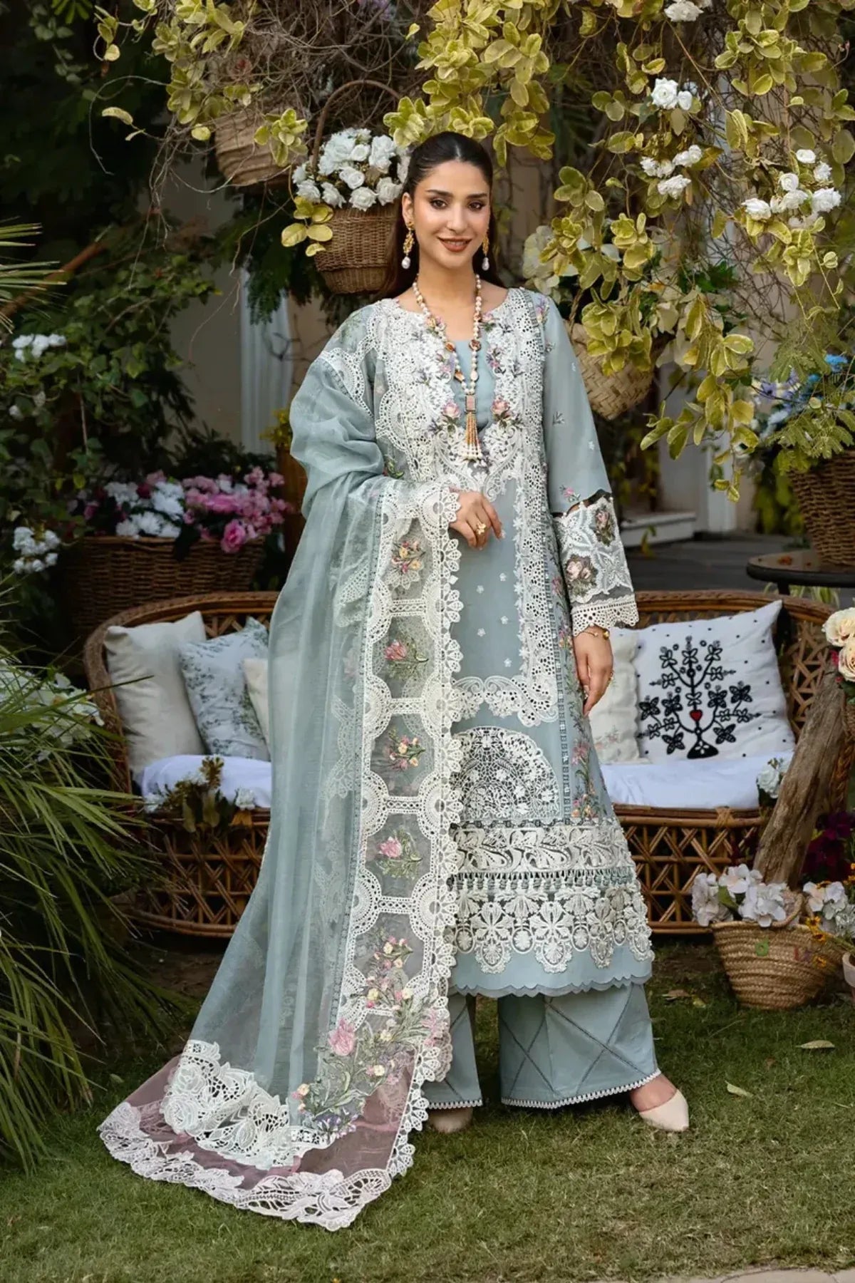Khushbu - Zf -05 Luxury Lawn Heavy Chikenkari Embroidered 3PC Suit | Zaroon Luxe