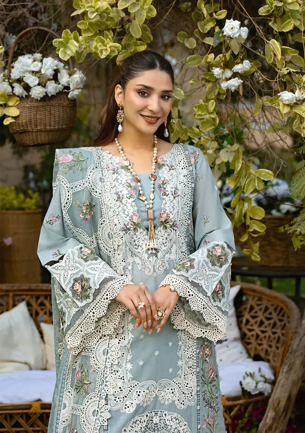 Khushbu - Zf -05 Luxury Lawn Heavy Chikenkari Embroidered 3PC Suit | Zaroon Luxe