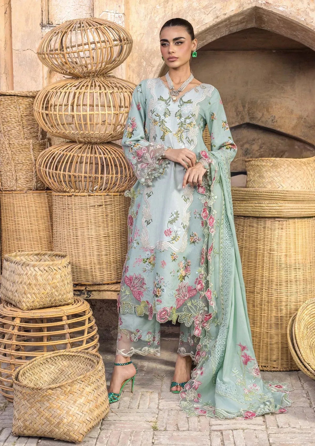 Naz - Luxury Lawn 3PC Chikenkari Heavy Embroidered Suit | ZF-087 Summer Luxe '26