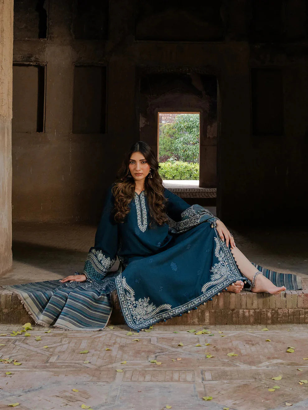 Farnaz - Luxury Lawn 3PC Chikenkari Heavy Embroidered Suit | EA-090 Summer Luxe '26